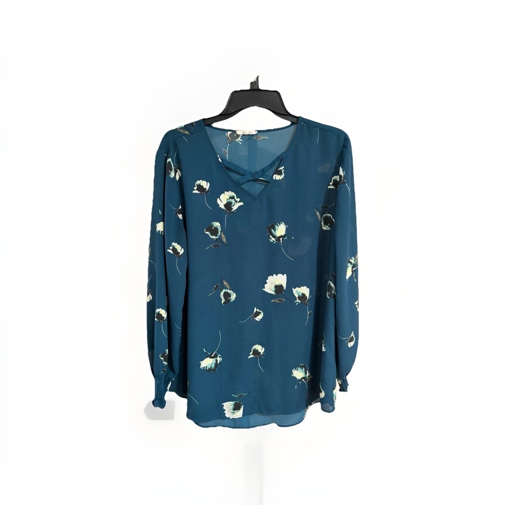 Maurices womens blosue shirt top TEAL shear long flattering LARGE EUC C117